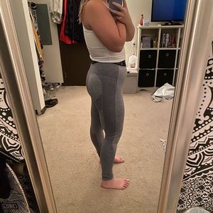 like new gym shark legging